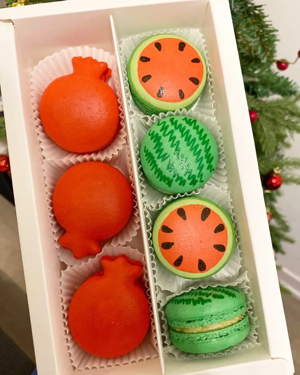 Yalda macarons