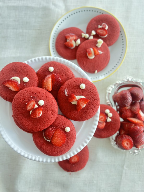 Red velvet Cookies box of 5