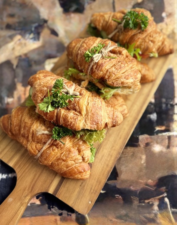 croissant sandwich from