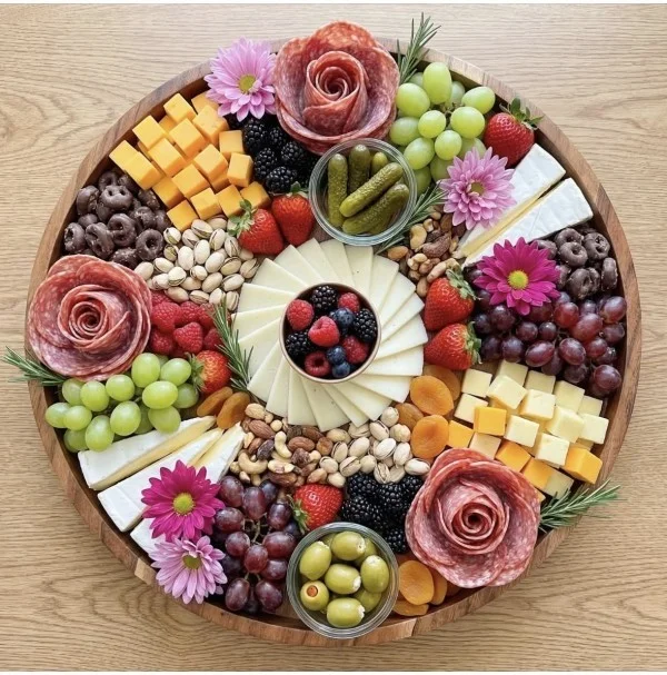 Premium Grazing Board